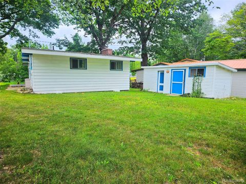 942 Pequot Lane Hope Township MI 48628