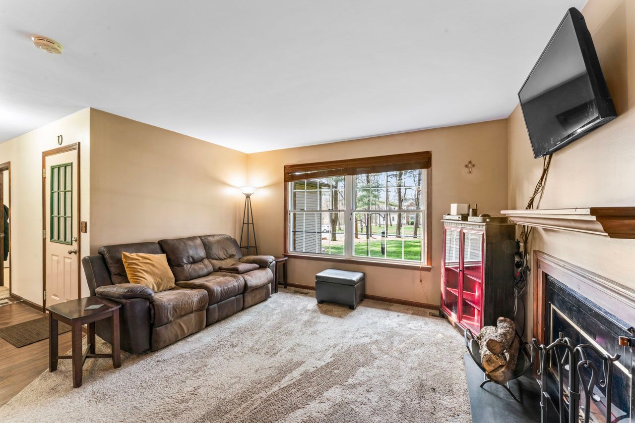 152 Saratoga Trail