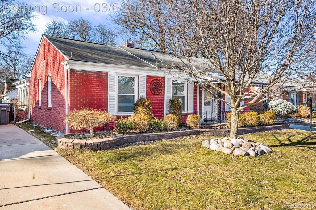 Photo of 2052 Byrd Street, Dearborn City, MI 48124 (MLS # 20261014202)