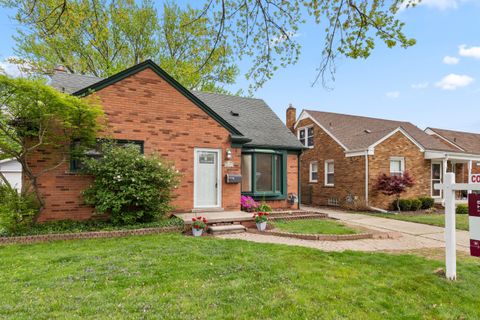 8607 QUANDT Avenue Allen Park City Wayne MI 48101