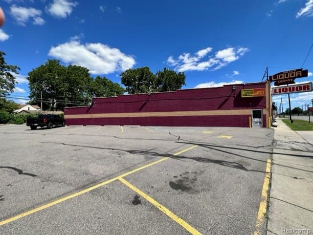 27222 Grand River Avenue