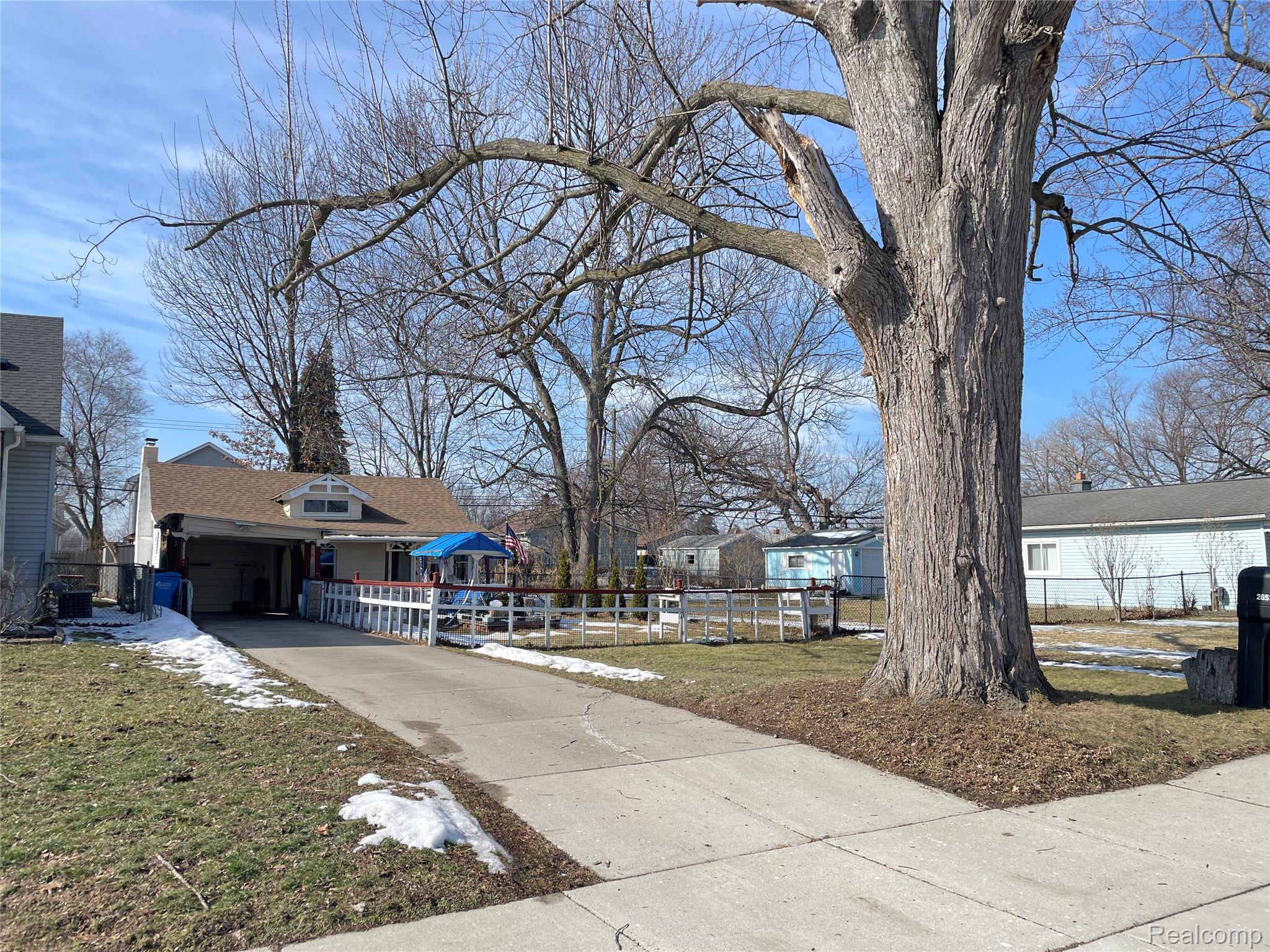 26521 BARRINGTON