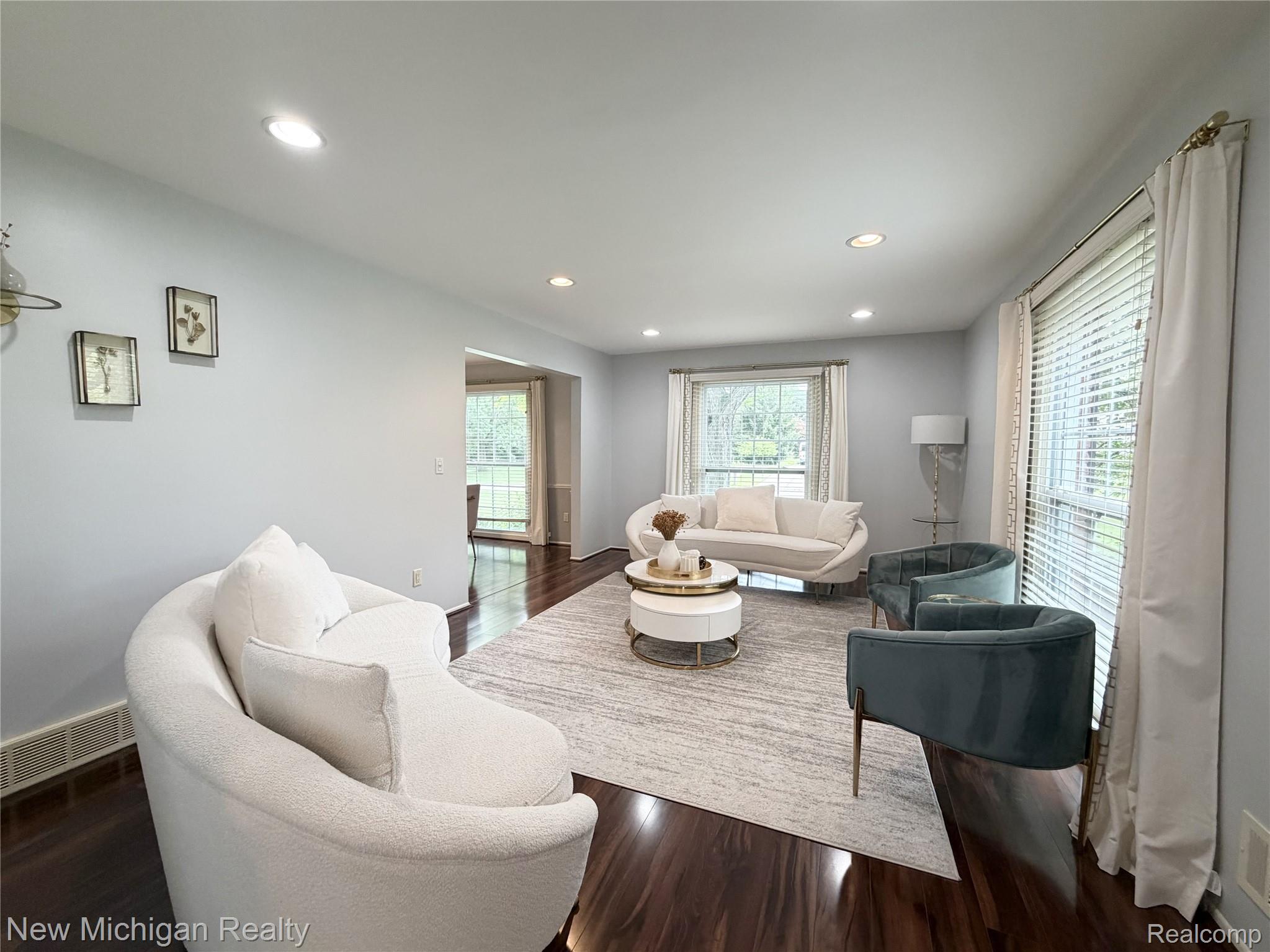 5937 Red Coat Lane