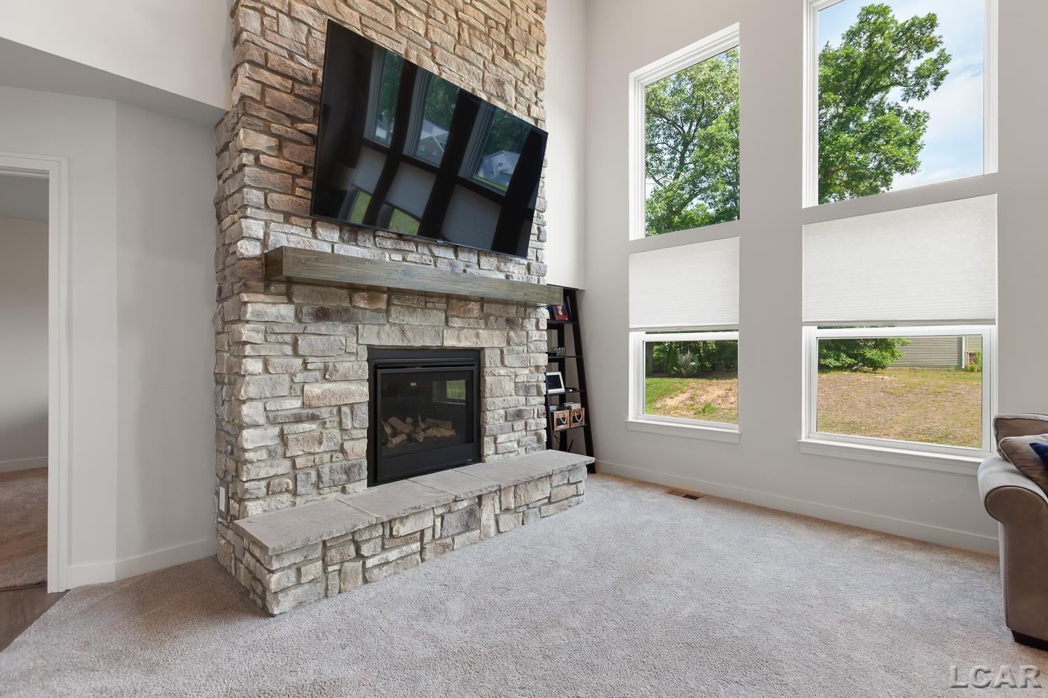 1708 Nicholas Lane
