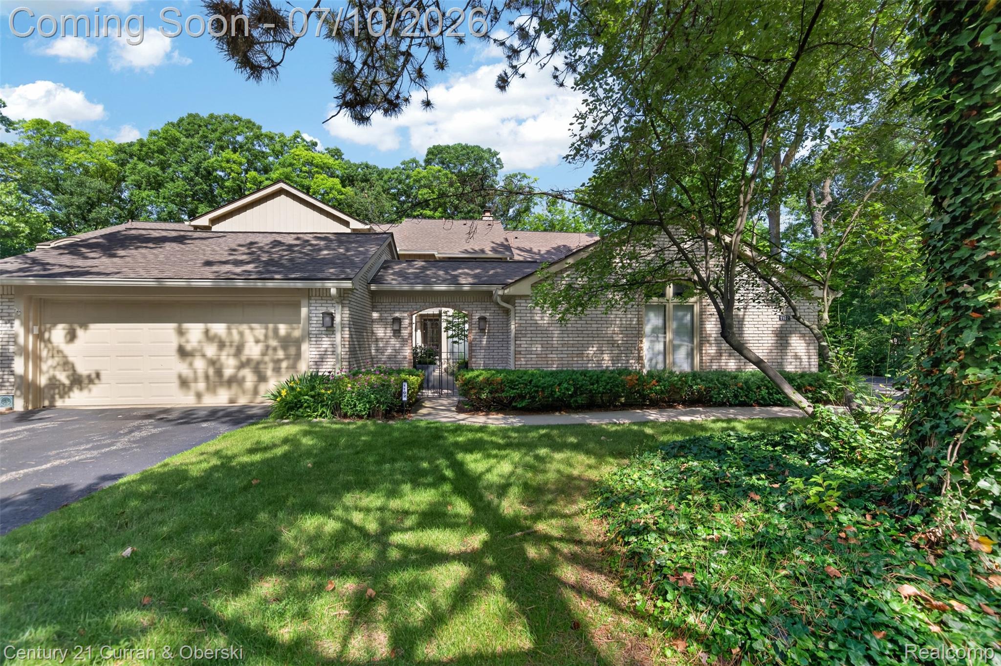 1102 Hillpointe Circle