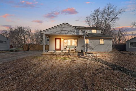 45208 Paris Drive Belleville City MI 48111