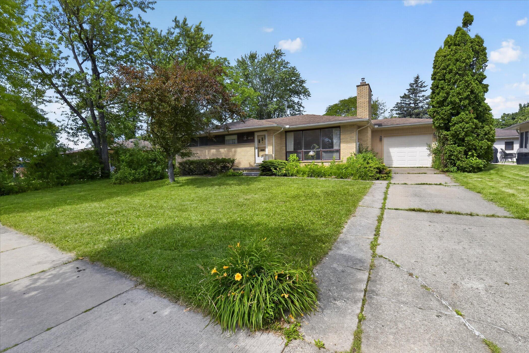1706 Waverly Road