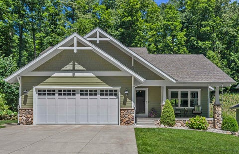 Photo of 4294 Eagle Vale, Garfield Charter Township, MI 49684 (MLS # 78080071164)