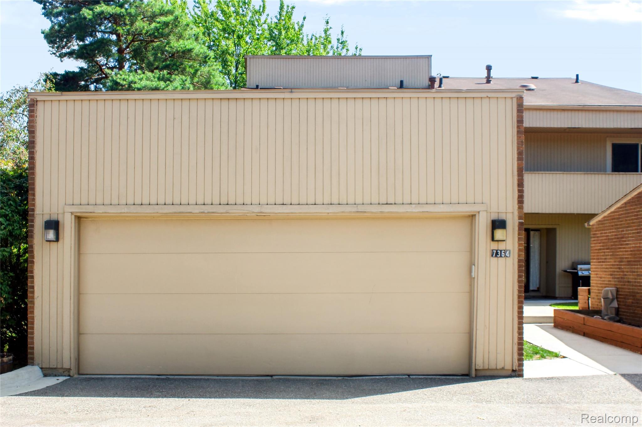 7364 Balsam Court Unit 32