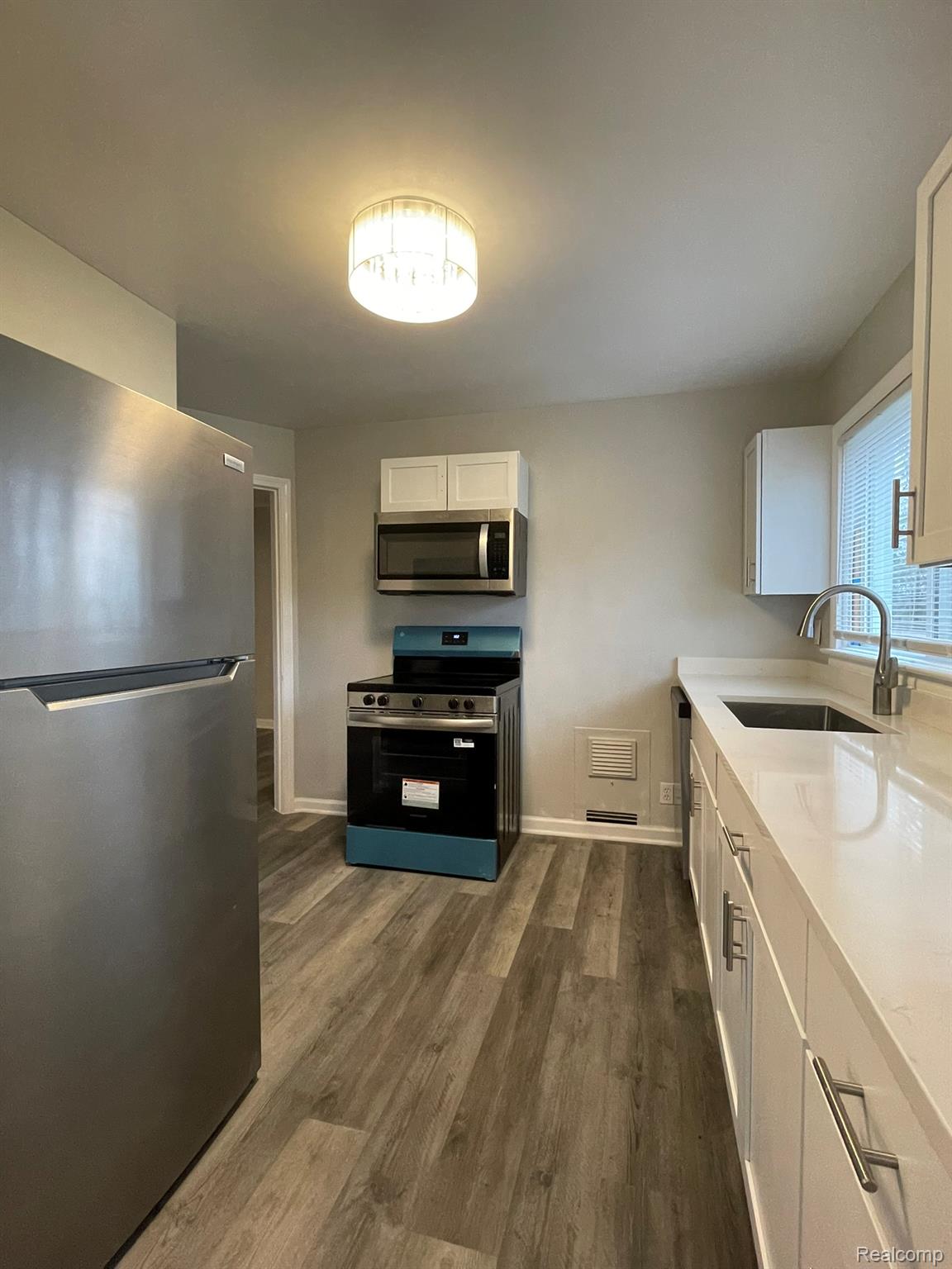 3021 N Grand River Avenue