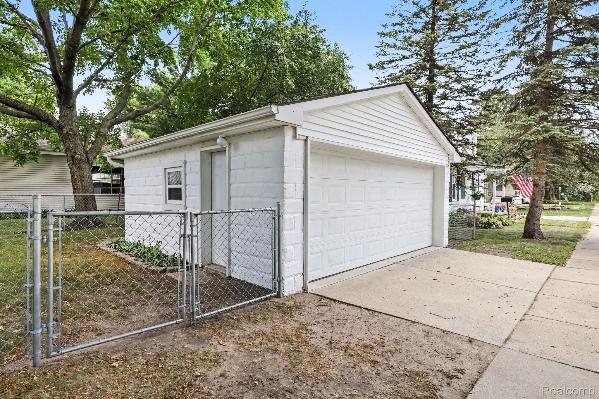 307 North Street