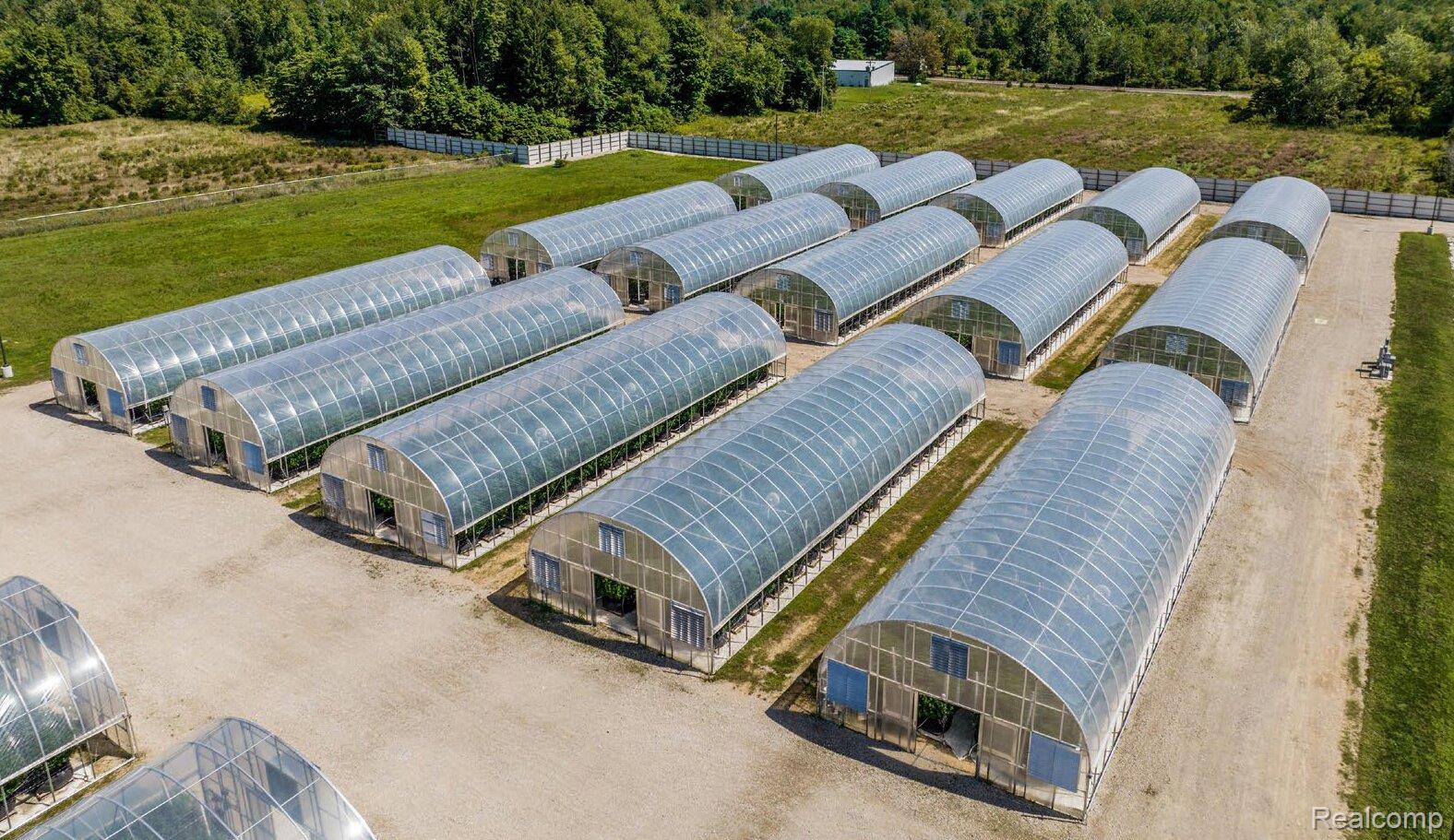 186 West Howard Avenue