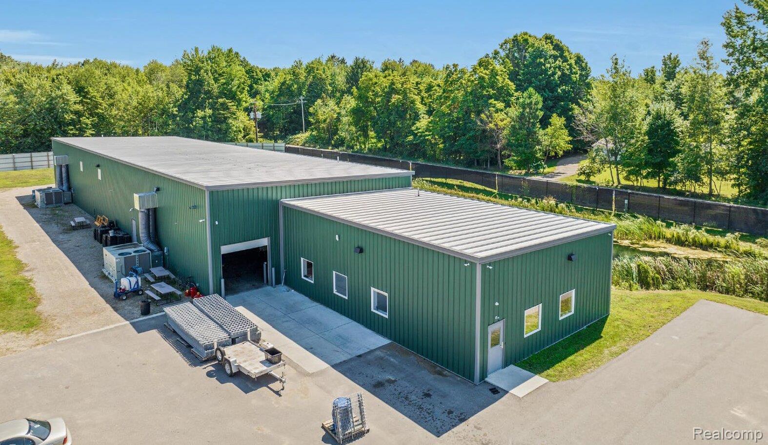 186 West Howard Avenue