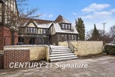 302 Tuscola Road Bay City City MI 48708
