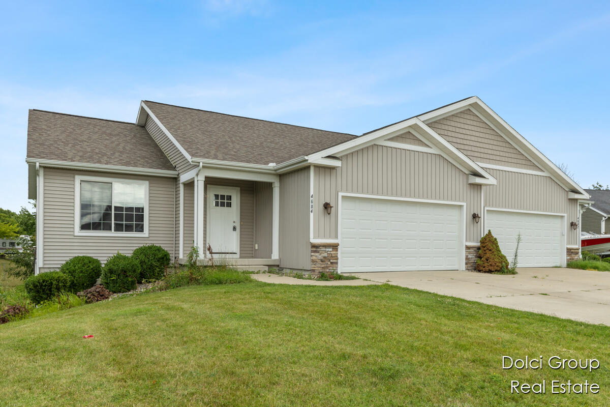 4682-4684 S Shooks Court