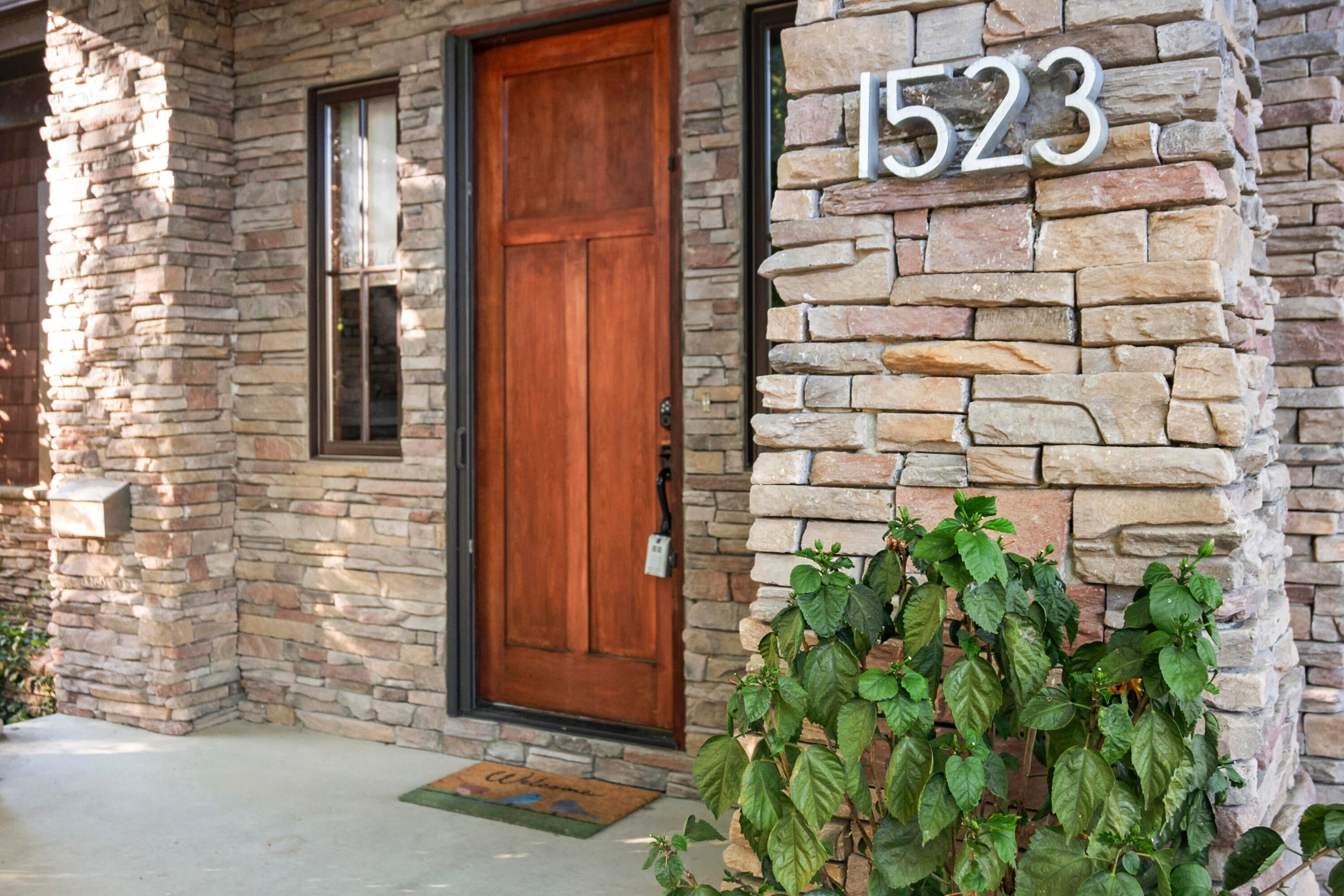 1523 Villa Road