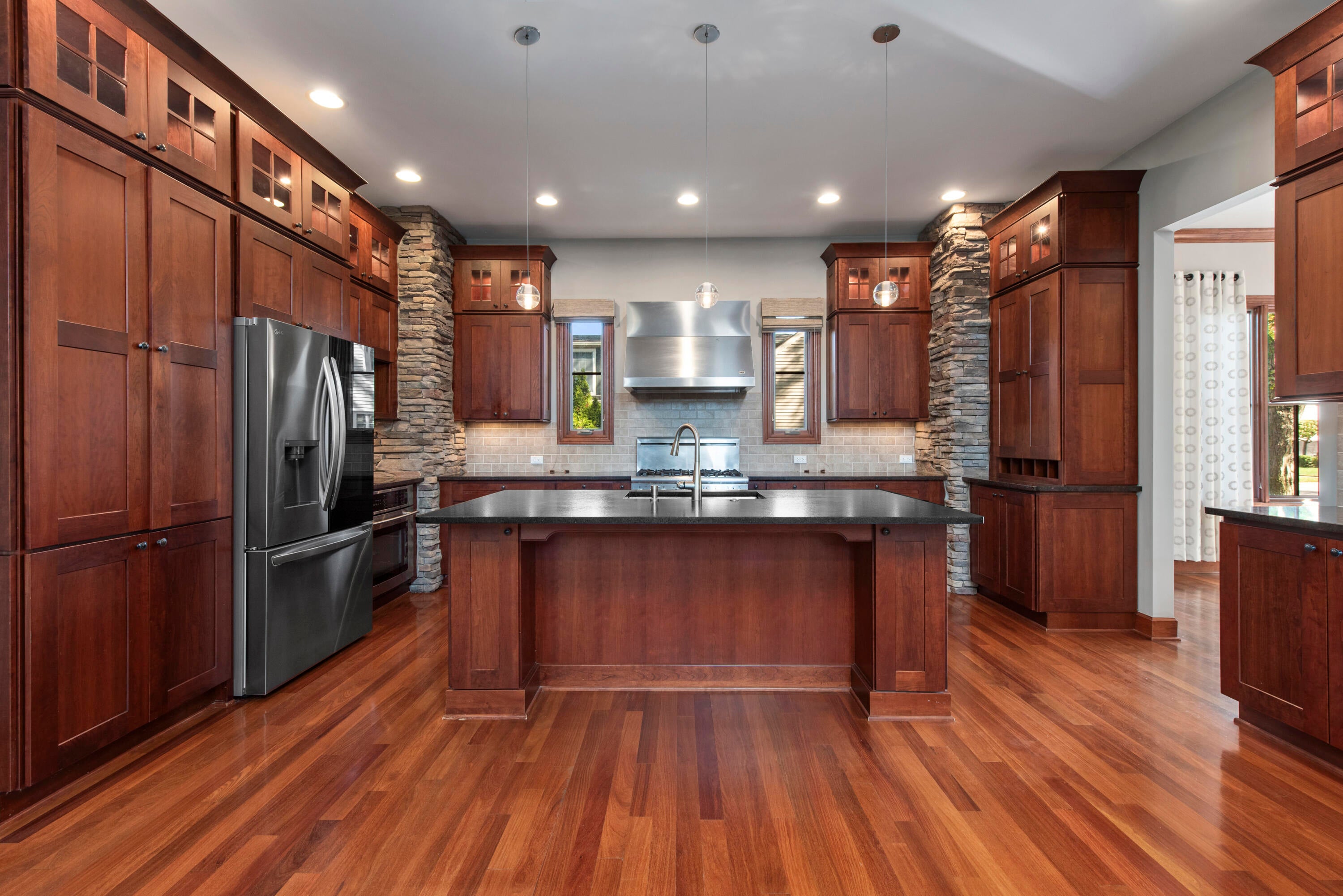 1523 Villa Road