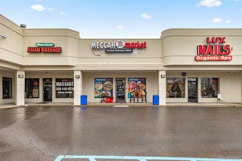 29216 Orchard Lake Road Farmington Hills City MI 48334