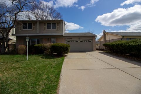 27390 PIERCE Street Southfield City MI 48076