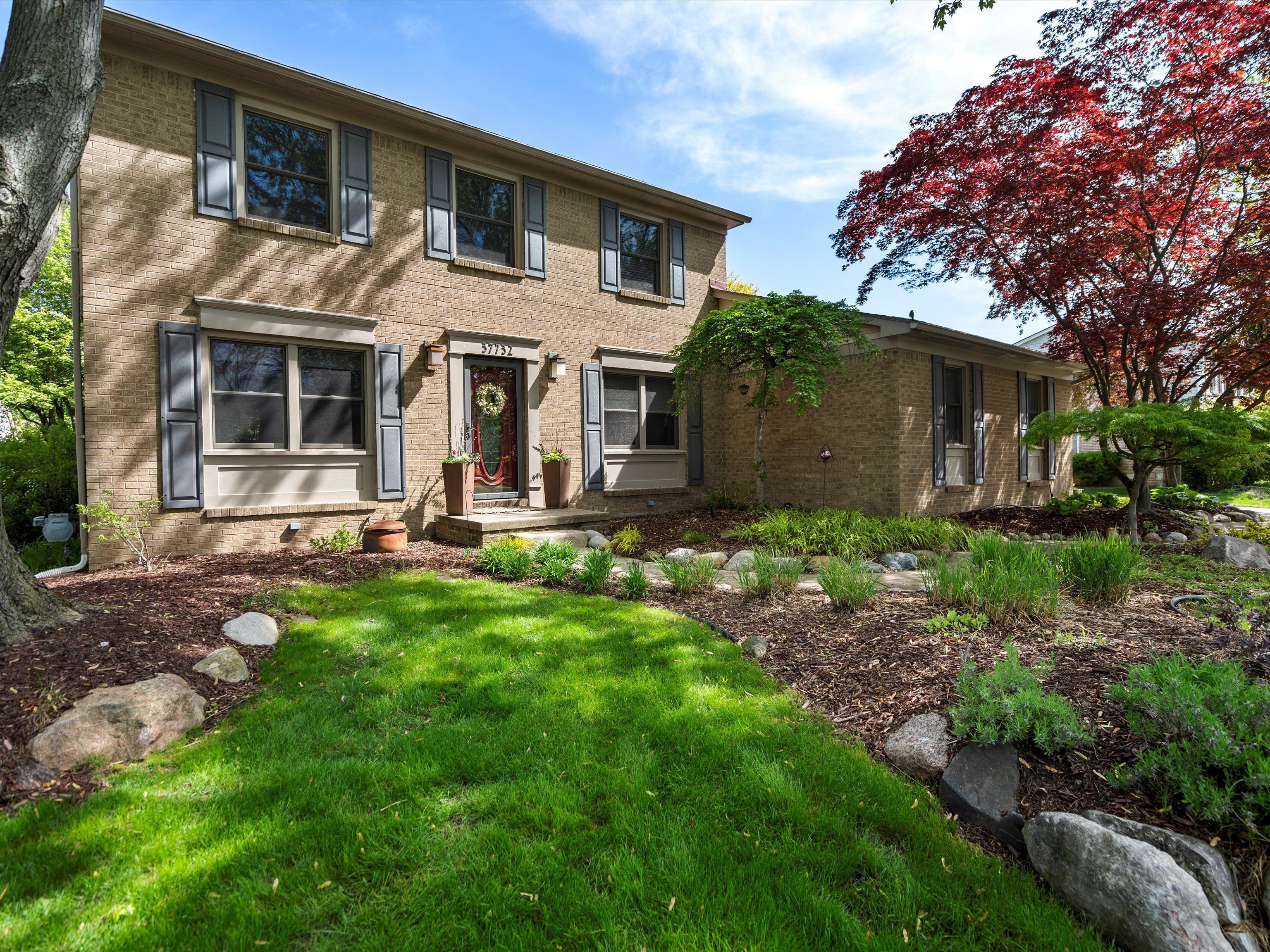 37732 Stableview Drive
