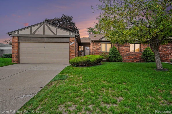 4967 N GRAND OAKS DR, WARREN, MI 48092 - Image e2d2ef527a20f2cfe9c49c8efd14d6b3/4240420144