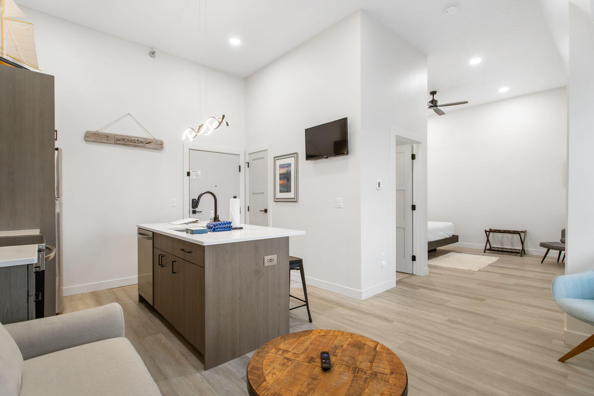 532 Dyckman Avenue 17