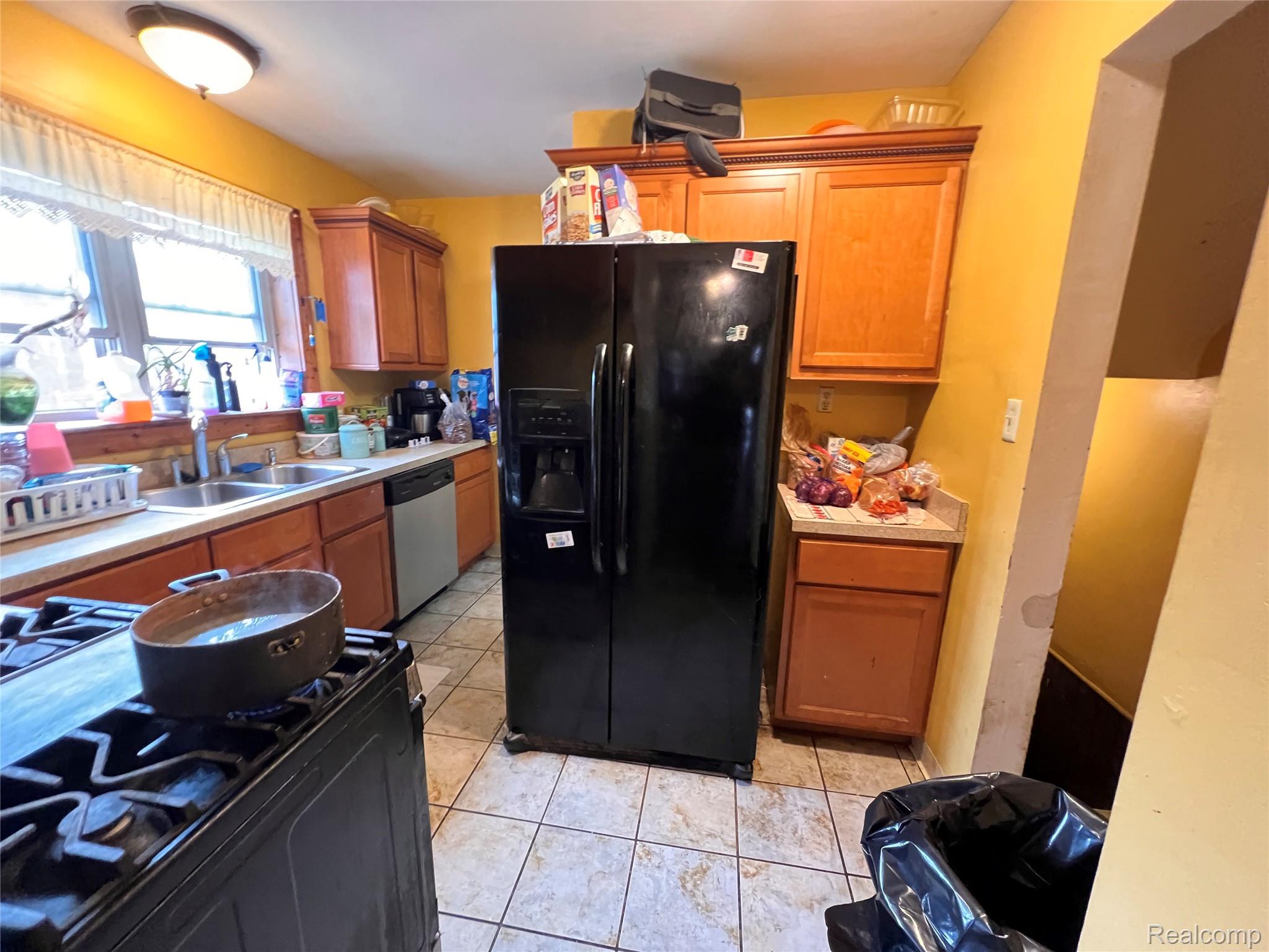 28545 Oakwood Street