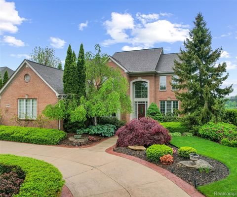 17747 PARKSHORE Drive Northville Township MI 48168