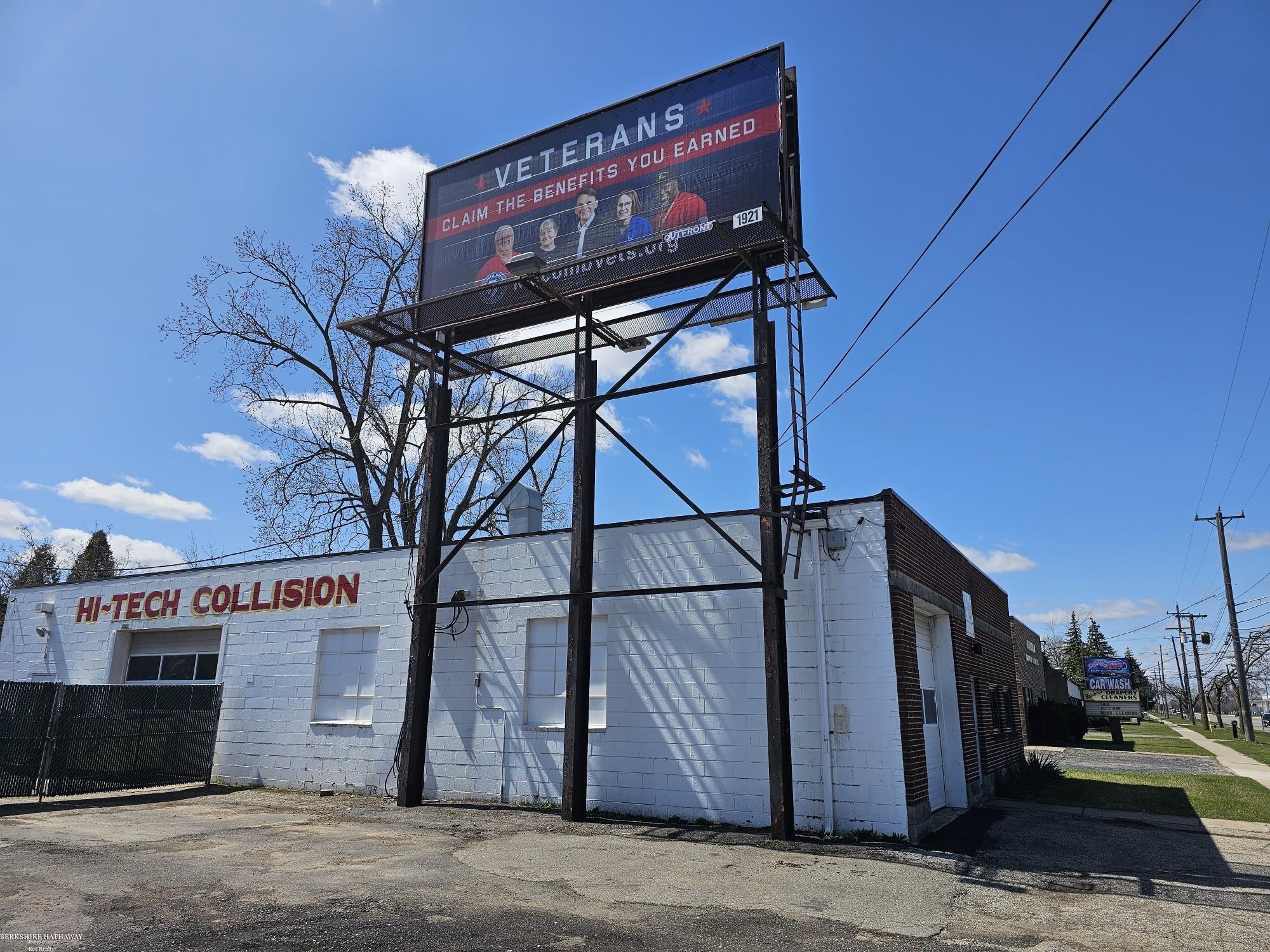 3930 10 Mile Road