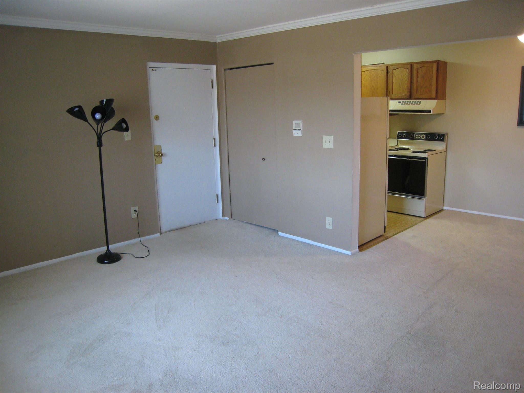 803 PLATE Street 207