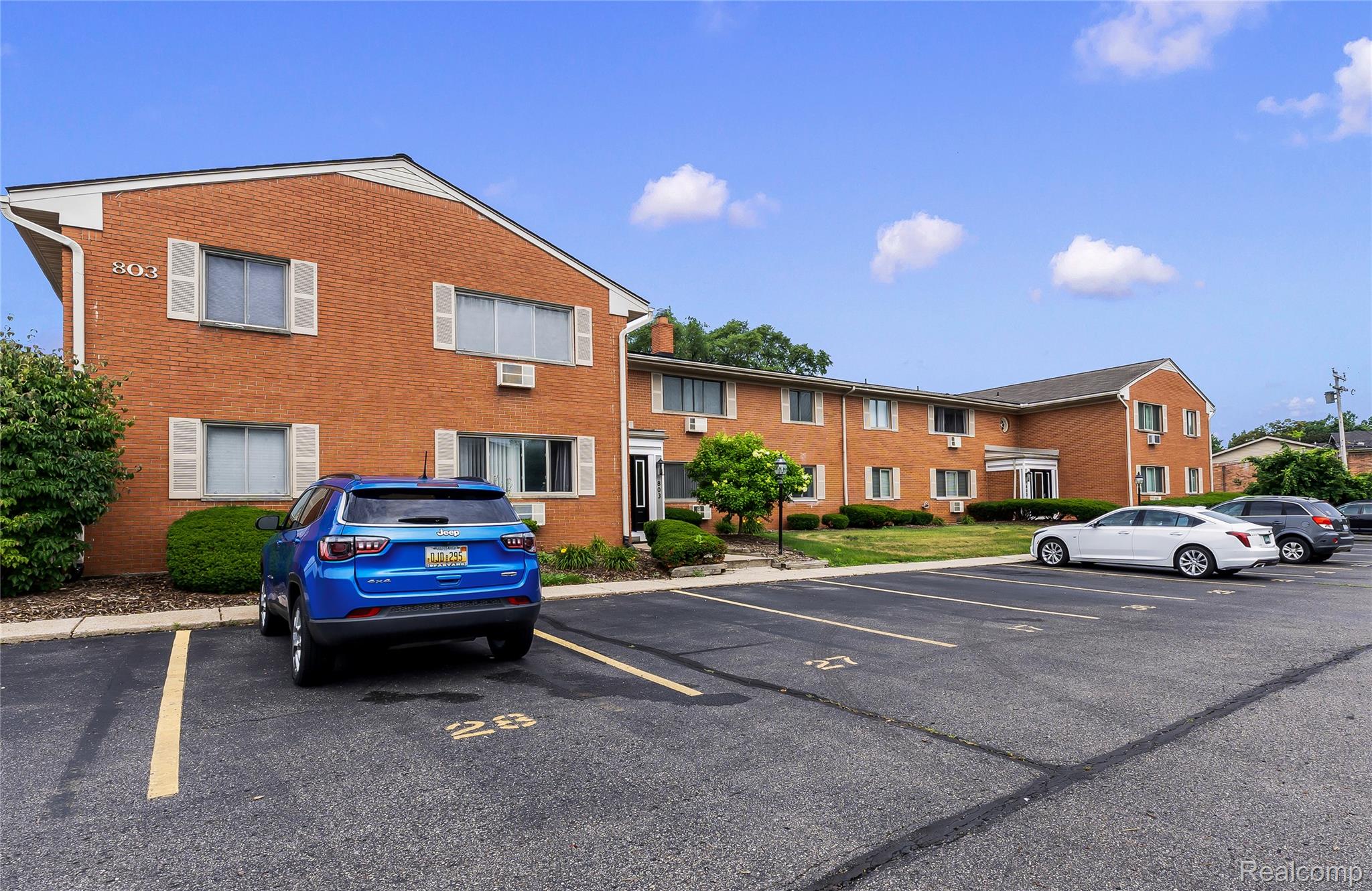 803 PLATE Street 207