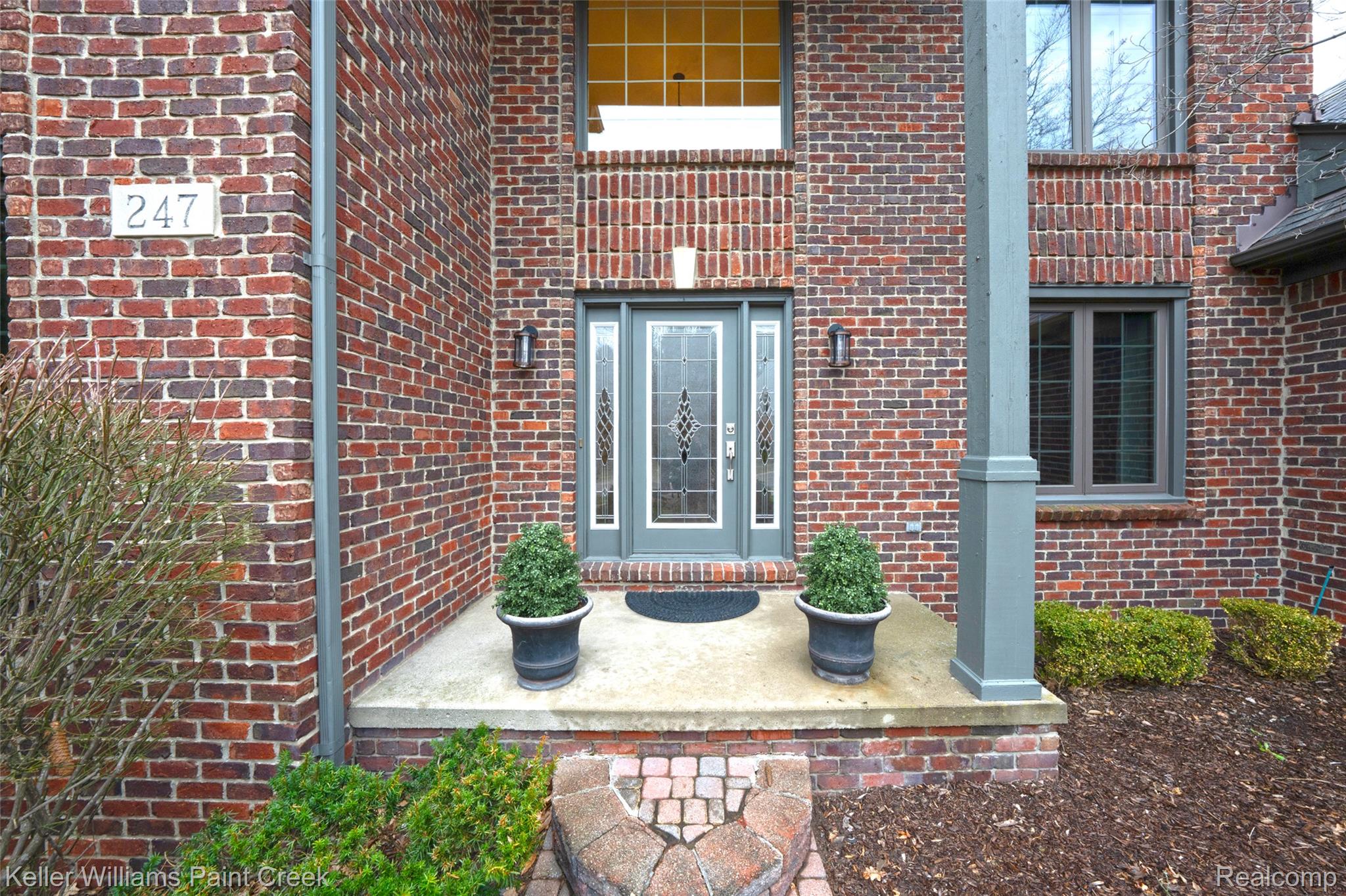 247 Glenmoor Drive S