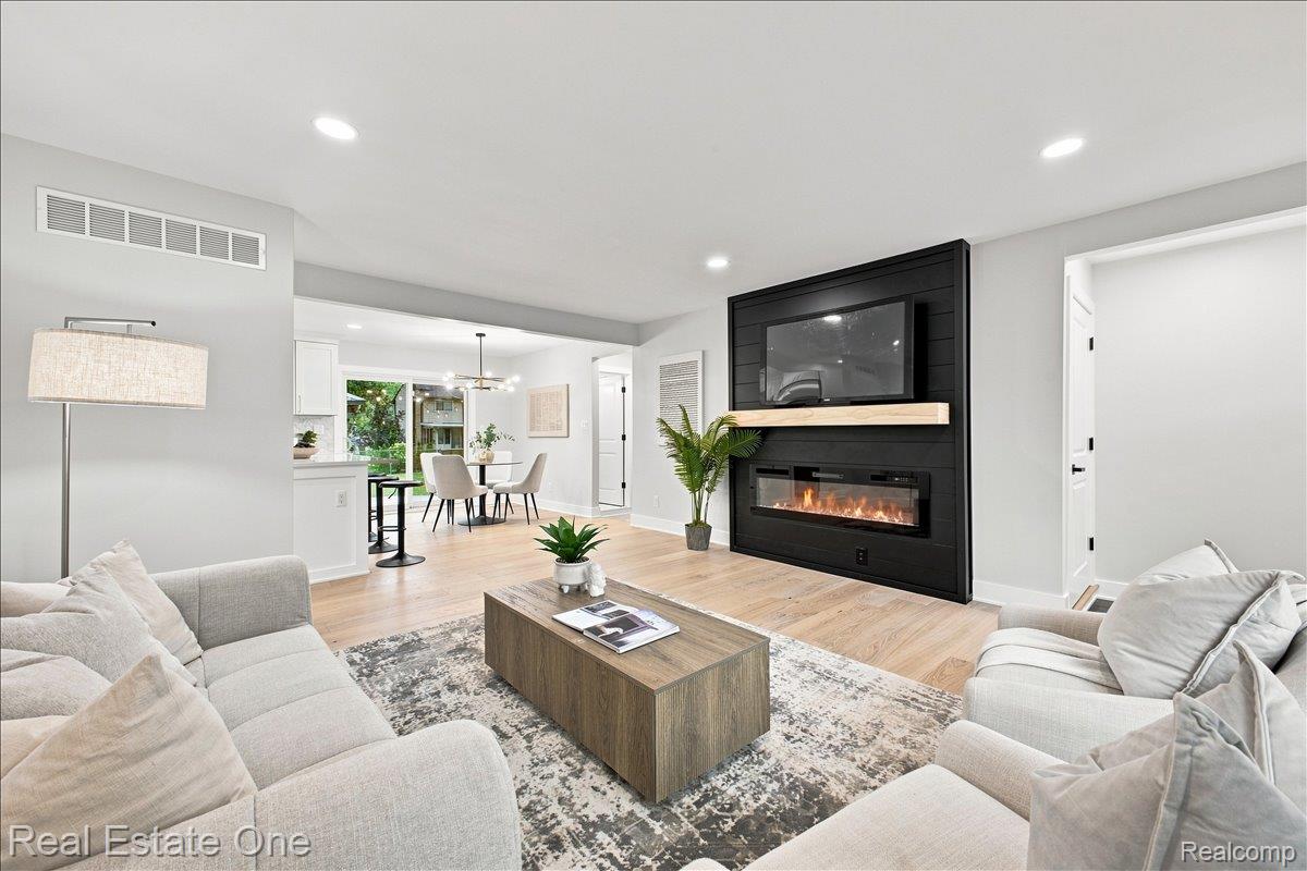 48064 Meadow Lane