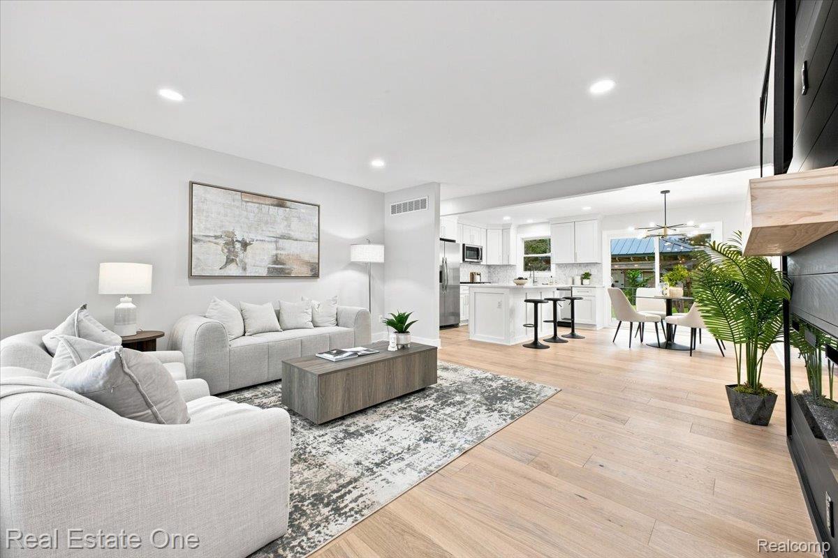 48064 Meadow Lane