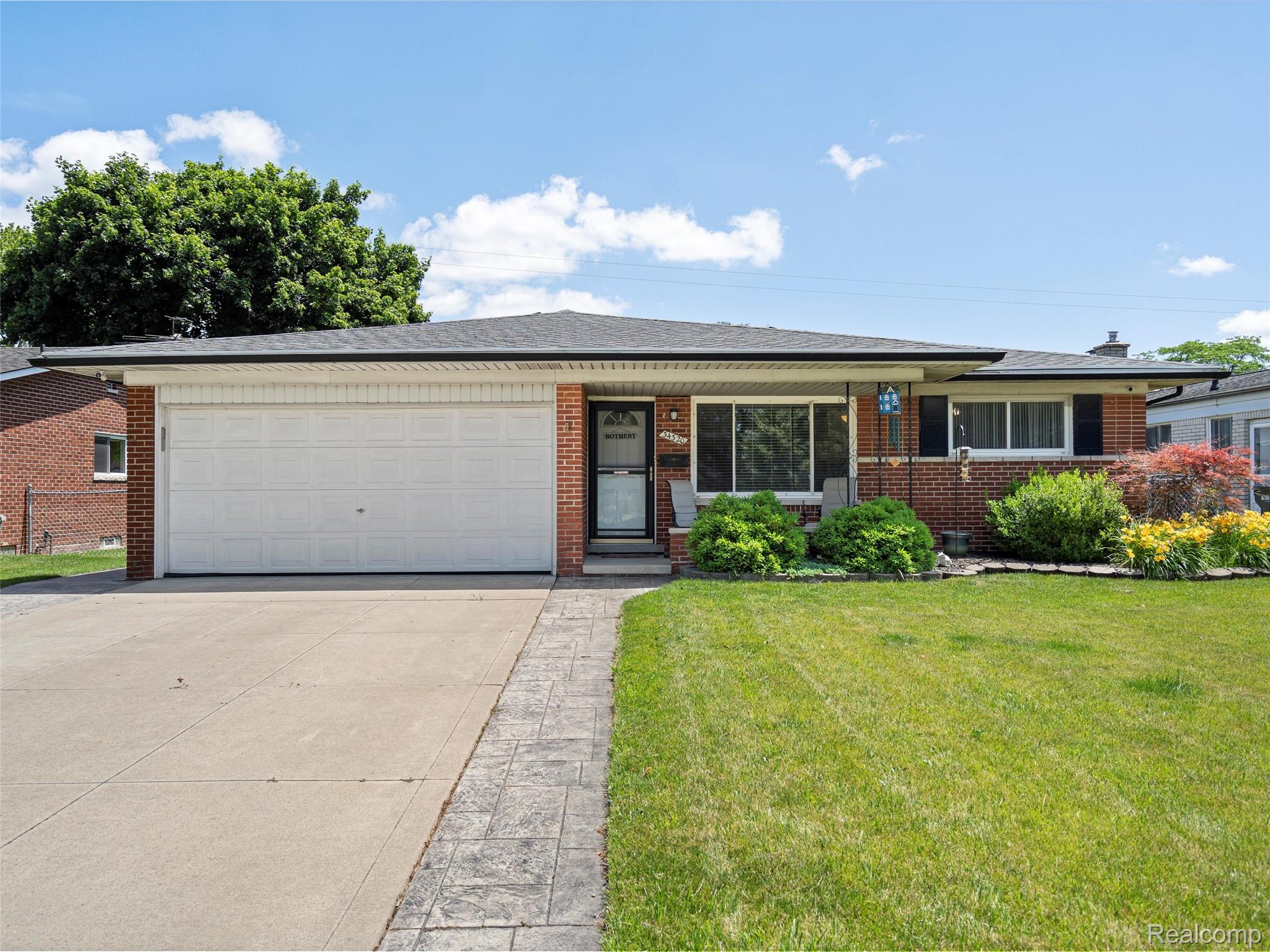 34320 Amsterdam Drive