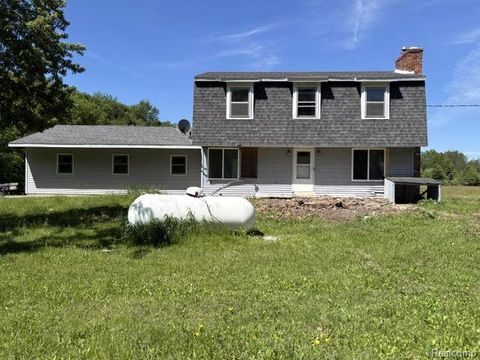 Photo of 6080 Cedar Lake Road, Putnam Township, MI 48169 (MLS # 20261039445)