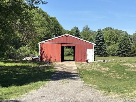 Tiny photo for 6080 Cedar Lake Road, Putnam Township, MI 48169 (MLS # 20261039445)