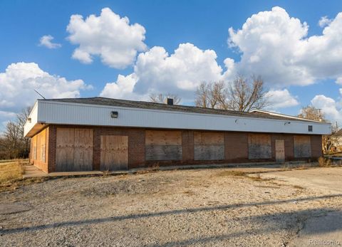 3102 - 3402 M L King Avenue Flint City MI 48505