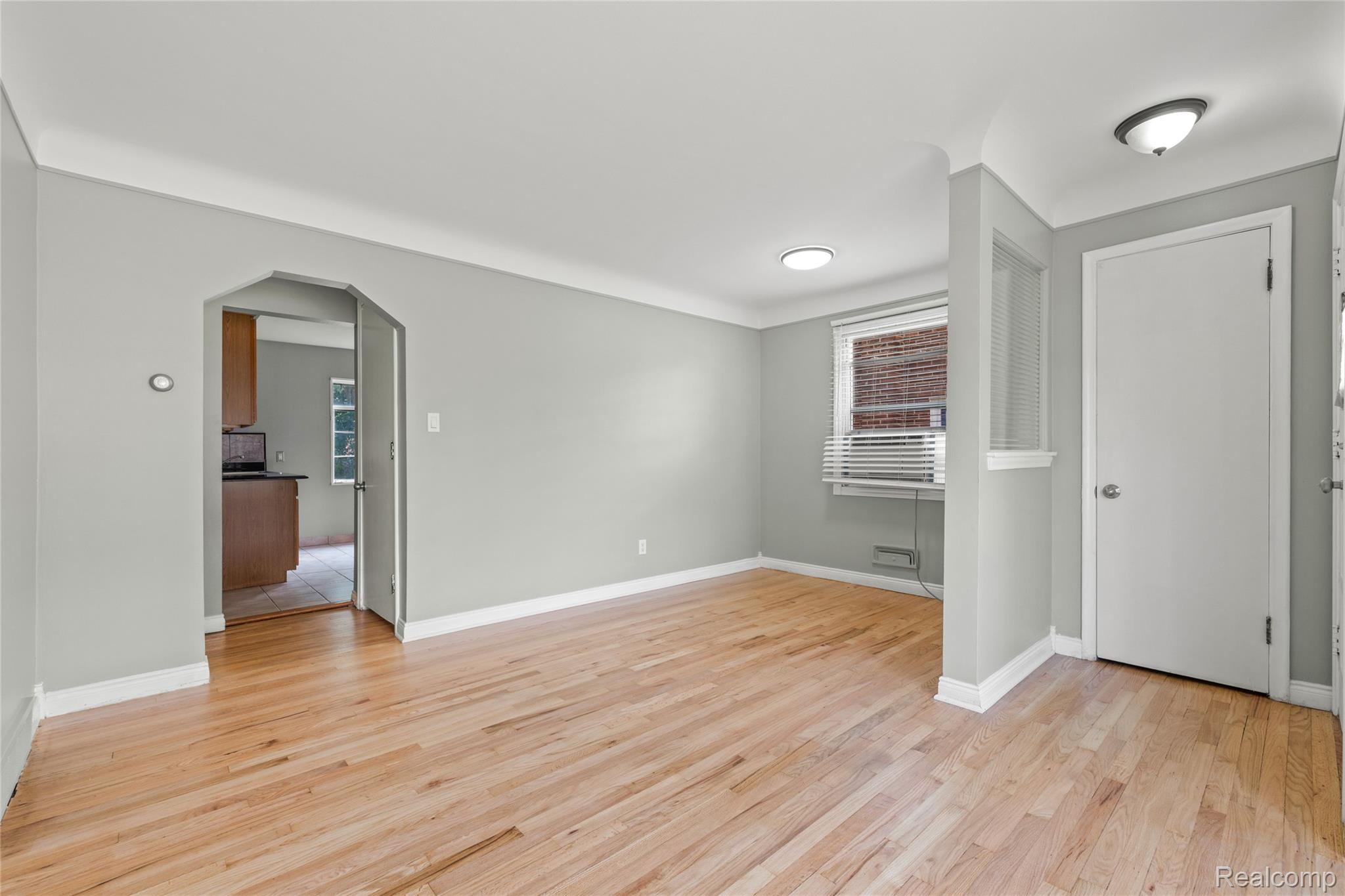 26251Somerset Somerset Drive