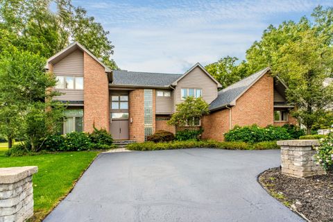 5780 Swan Lake Court West Bloomfield Charter Township MI 48322