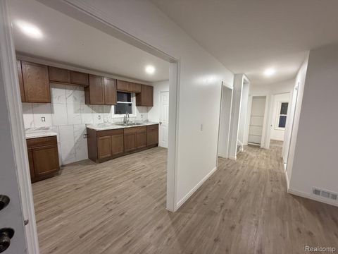 7805 Faust Avenue Detroit City MI 48228