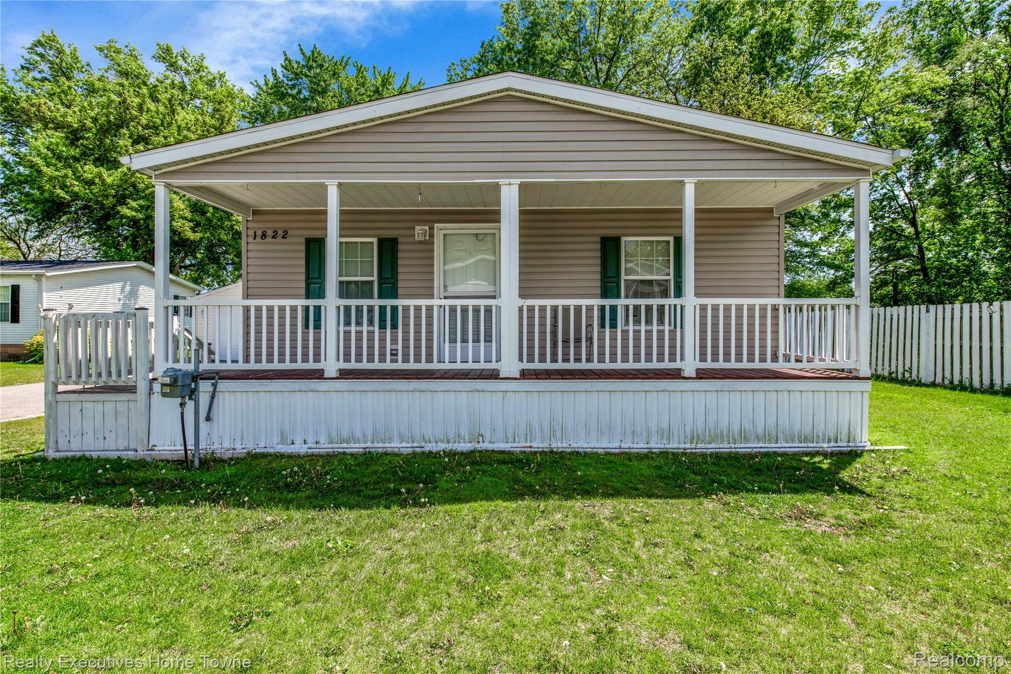 1822 Elizabeth Terrace