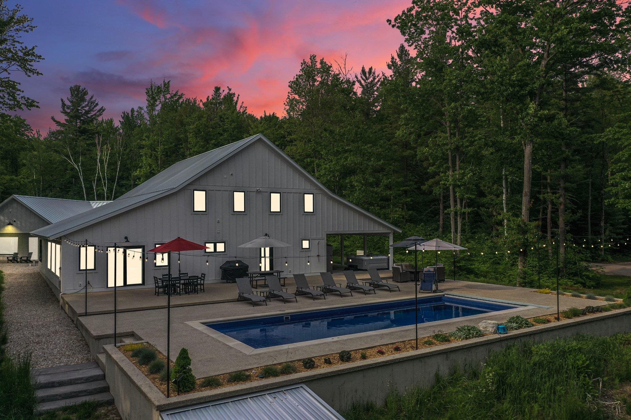 7683 Herendeene Trail