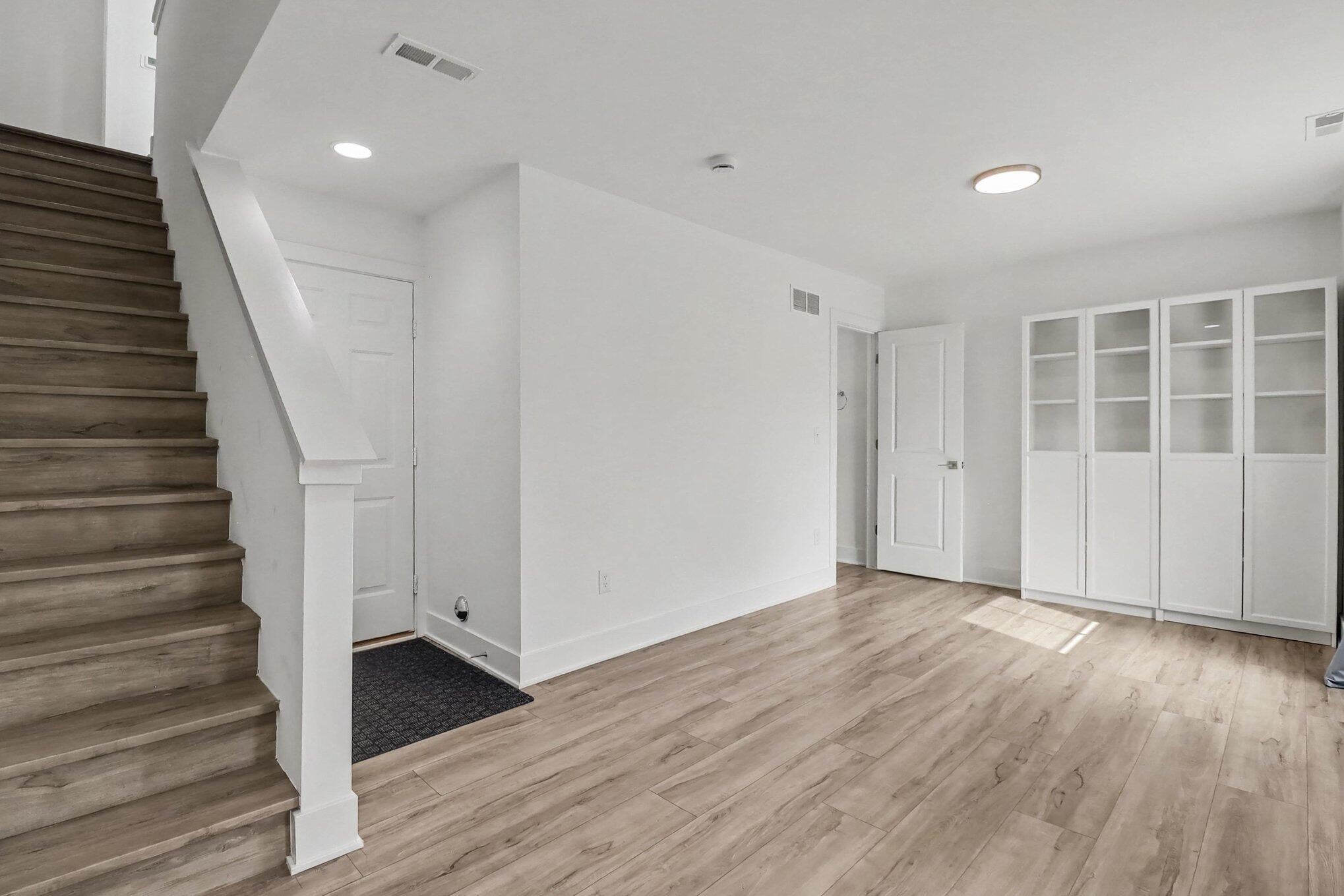 2921 Summers Place