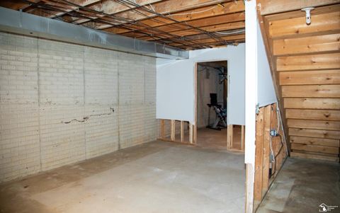 listing image 24