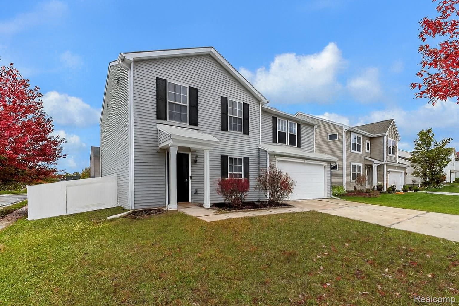 8553 Shiawassee River Drive
