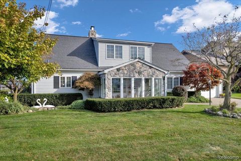 32241 N RIVER Road Harrison Charter Township MI 48045