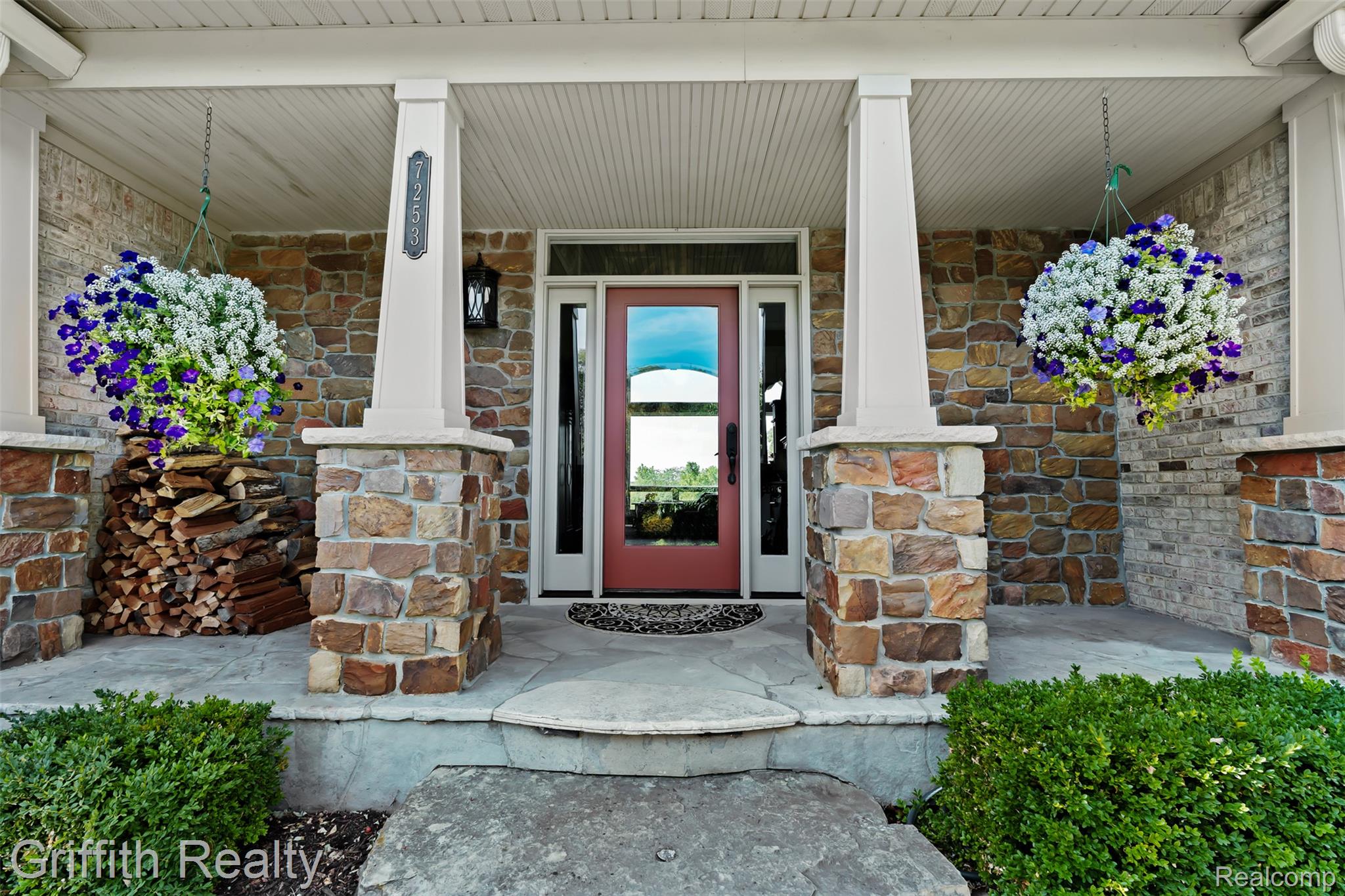 7253 Summit Ridge