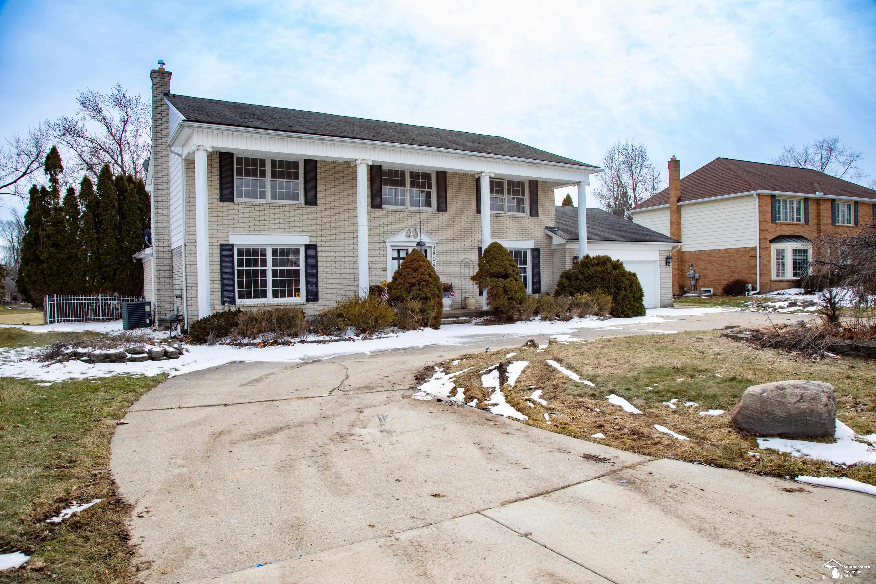 36045 Congress Court