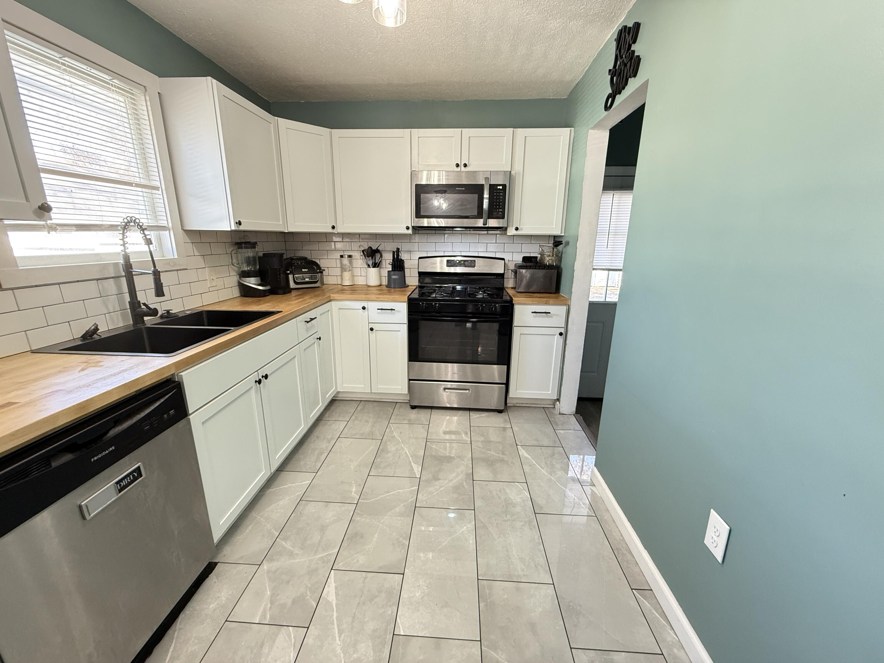 2224 Berwyn Avenue SW